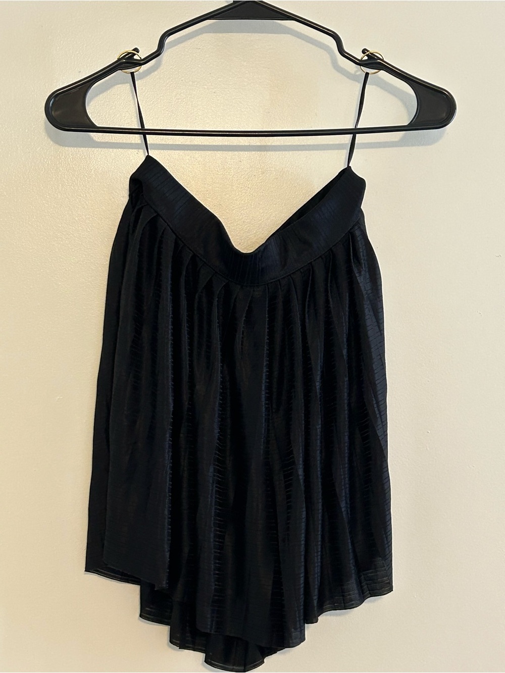 H&M Women’s Black Pleated SHORTS